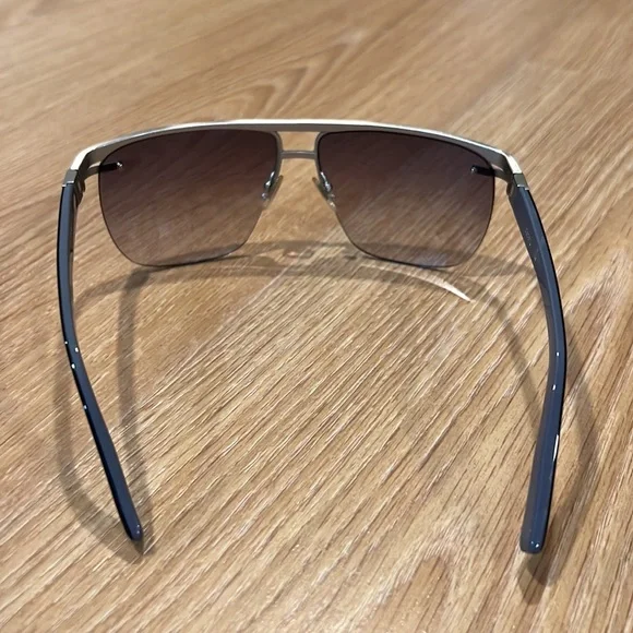 Louis Vuitton men’s sunglasses - Picture 3 of 4